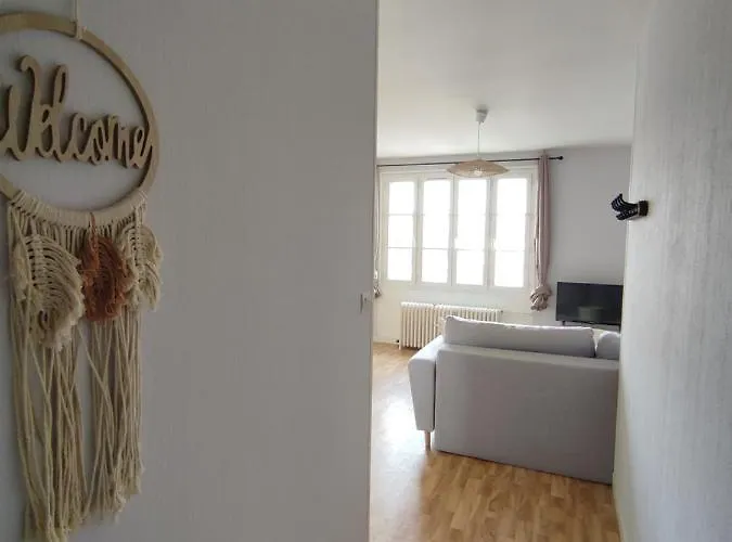 Апартаменты Le 101eme Dans Le Centre De Ste Mere Eglise *