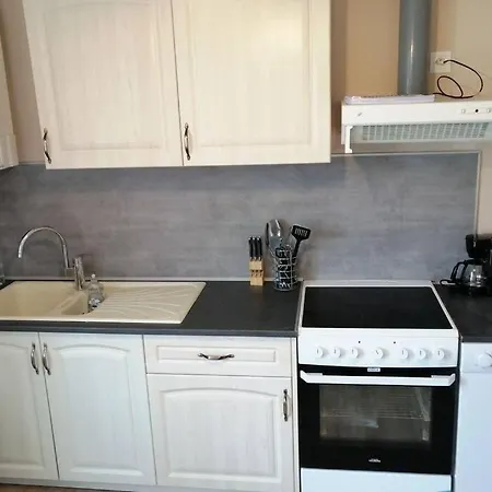 Le 101eme Dans Le Centre De Ste Mere Eglise *